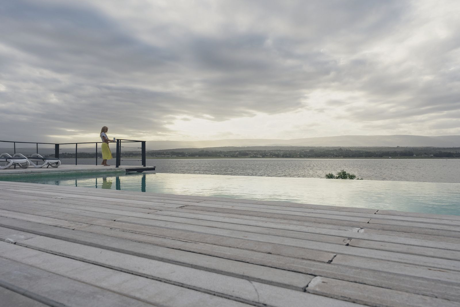 Las Casas de Lago alineadas frente al Lago Los Molinos